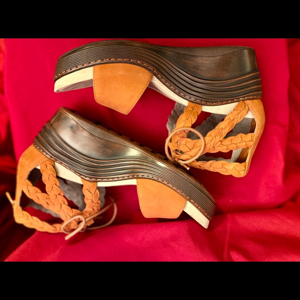 Bionic Wedge - image 8